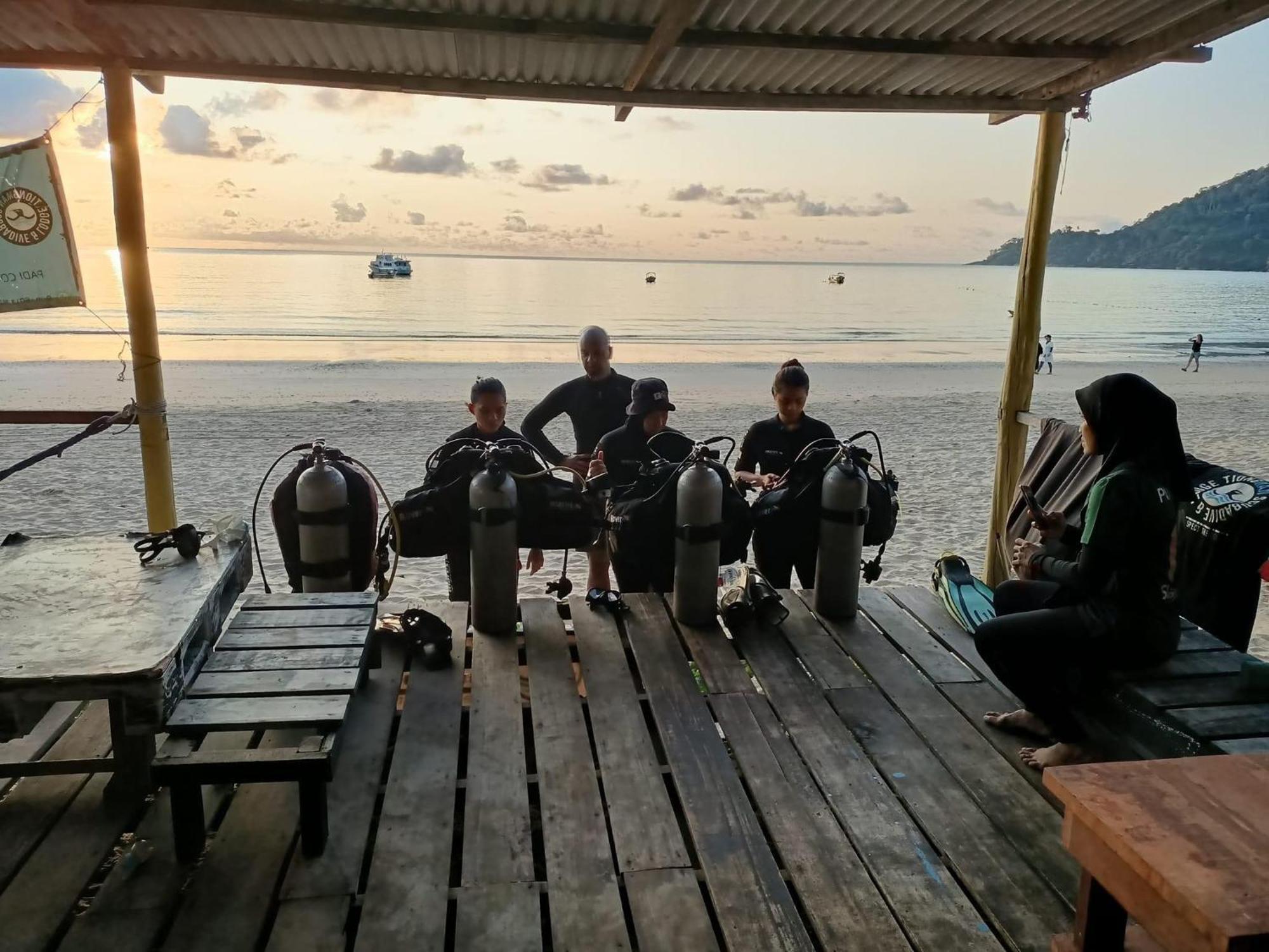 Tiongman Scubadive & Lodge Kampong Juara Buitenkant foto